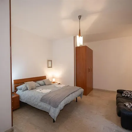 Апартаменты In The Heart Of Trastevere *