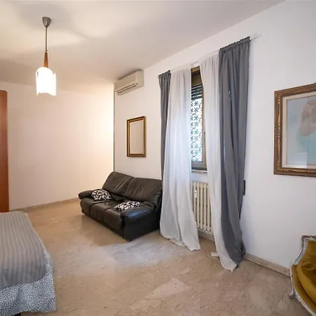 In The Heart Of Trastevere Apartmán Řím