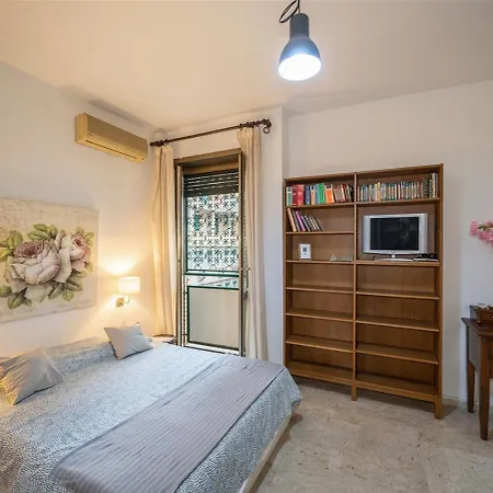 In The Heart Of Trastevere Apartmán